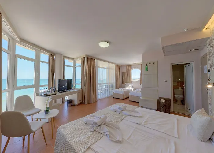 Отель Aphrodite Несебр