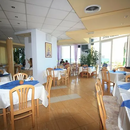 Aphrodite 4*