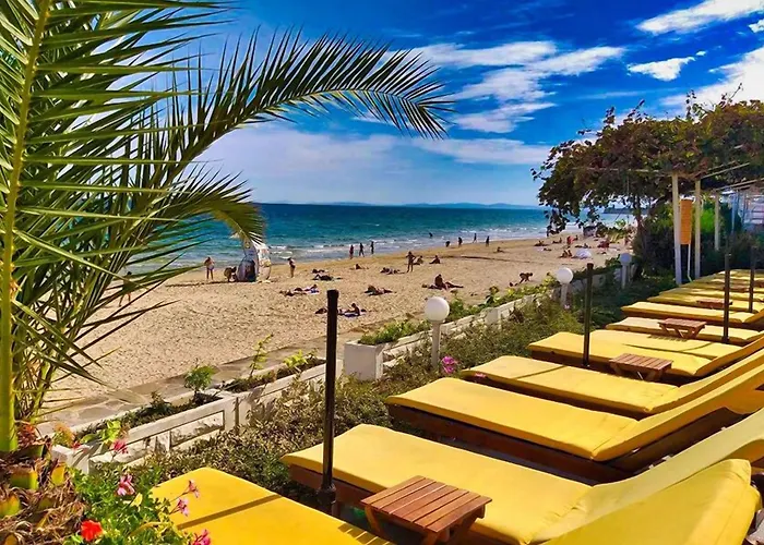 Хотел афродита бийч